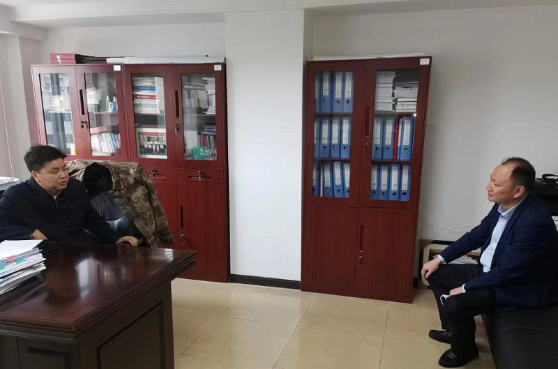 加快推進南區改造項目！周鴻拜訪岳陽樓區區委書記曾平原